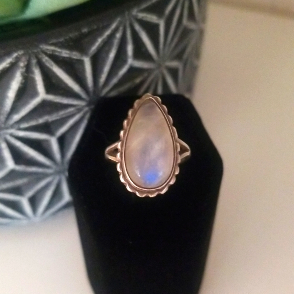 Vntg 925 Sterling Silver Rainbow Moonstone Ring